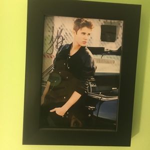 100% authentic Justin Bieber autograph & clothing